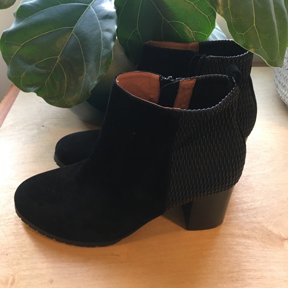 L’Amour Des Pieds Webberley Ankle Boots Size 11M